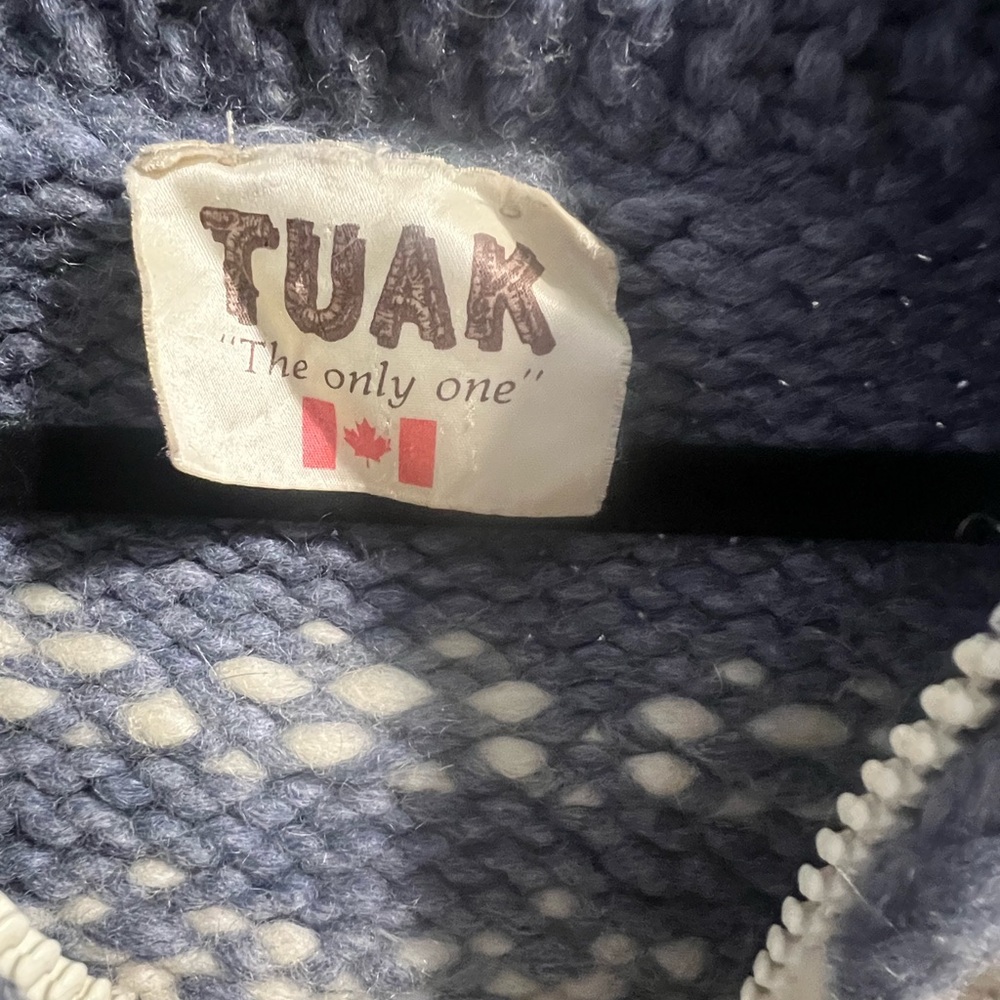 25. TUAK 100% Wool Sweater!! Beautiful piece with some flaws please look at pics - Picture 3 of 10
